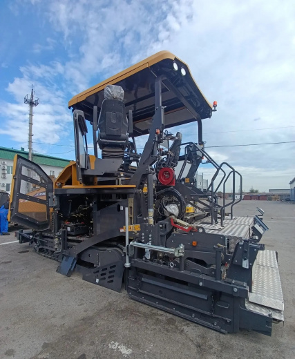 Асфальтоукладчик XCMG RP805S